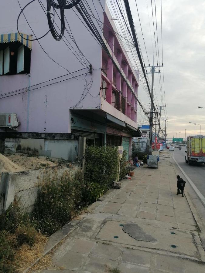 Apartamento Auntie House985 Phra Nakhon Si Ayutthaya Exterior foto