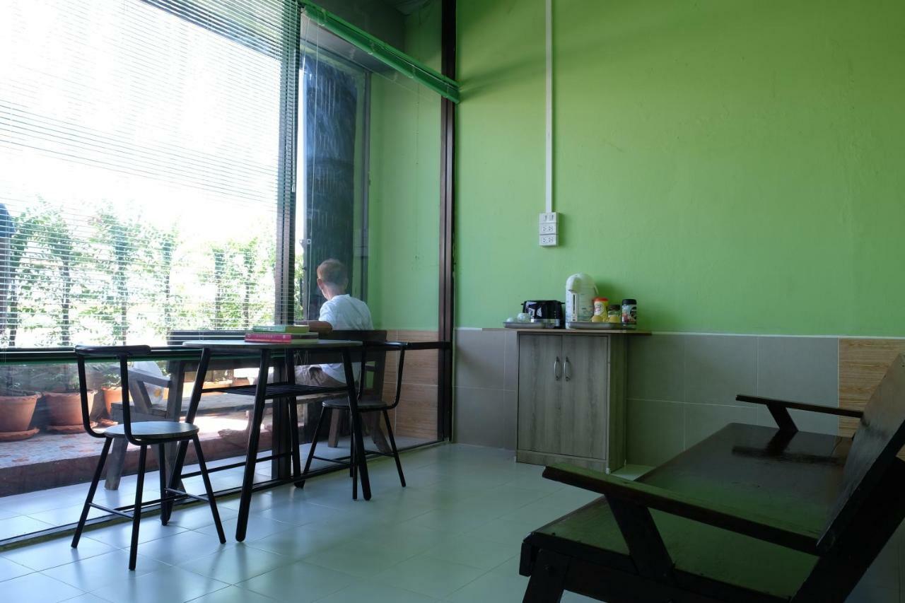 Apartamento Auntie House985 Phra Nakhon Si Ayutthaya Exterior foto